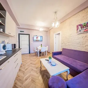 Violet Life Apartment